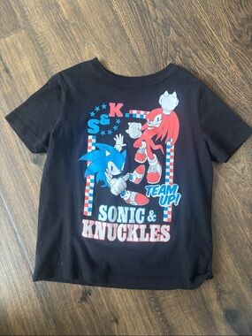 Old Navy Black Sonic & Knuckles Graphic Tee with Blue and Red Print